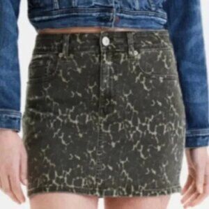 American Eagle Next Level Stretch Hi Rise Green Camo Mini Skirt
